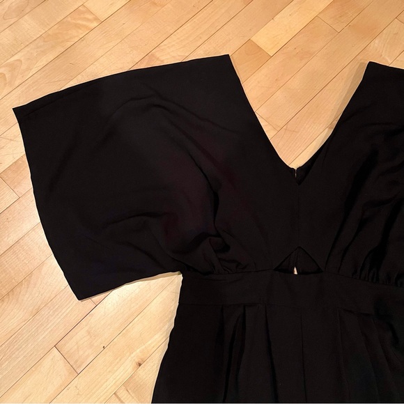 ASOS black jumpsuit with kimono sleeve and peg leg - Picture 7 of 11